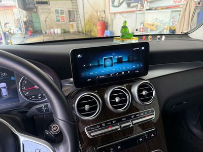 Mercedes-Benz GLC 200 2022 Đen 20000 km. Mua bán Ô tô tại Quận Hải Châu Đà Nẵng được đăng bởi Võ Thị Thanh Hoa