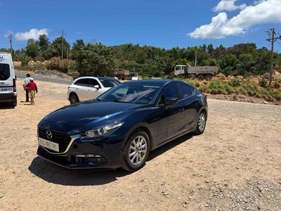 Mazda 3 2019 1.5L Luxury - 52000 km