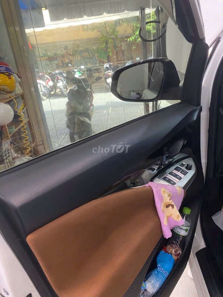 Toyota Innova V 2017 80.000 km. Mua bán Ô tô tại Quận Tân Phú Tp Hồ Chí Minh được đăng bởi Bao ngoc hình 5