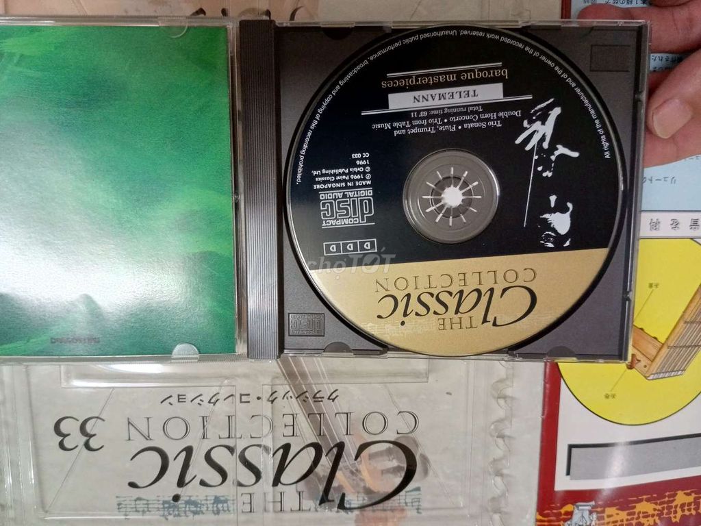 Bộ sưu tập CD nhạc cổ điển