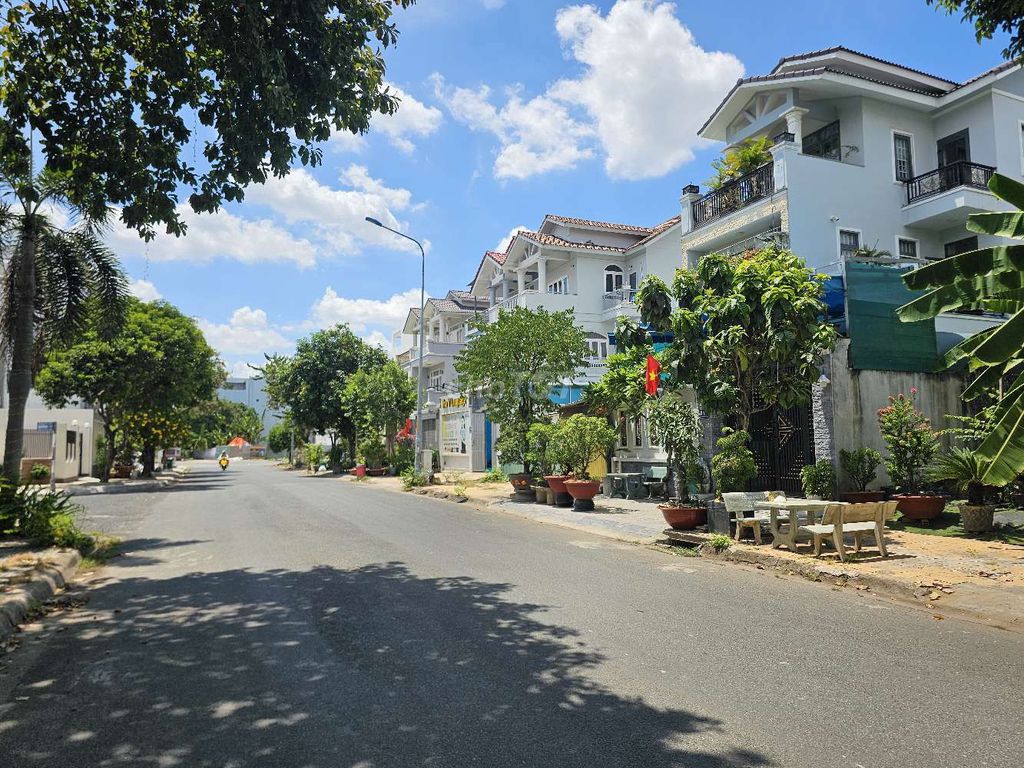 Biệt thự song lập KDC KHANG ĐIỀN. Mua bán nhà ở tại Thành phố Thủ Đức Tp Hồ Chí Minh được đăng bởi Tám ken hình 1