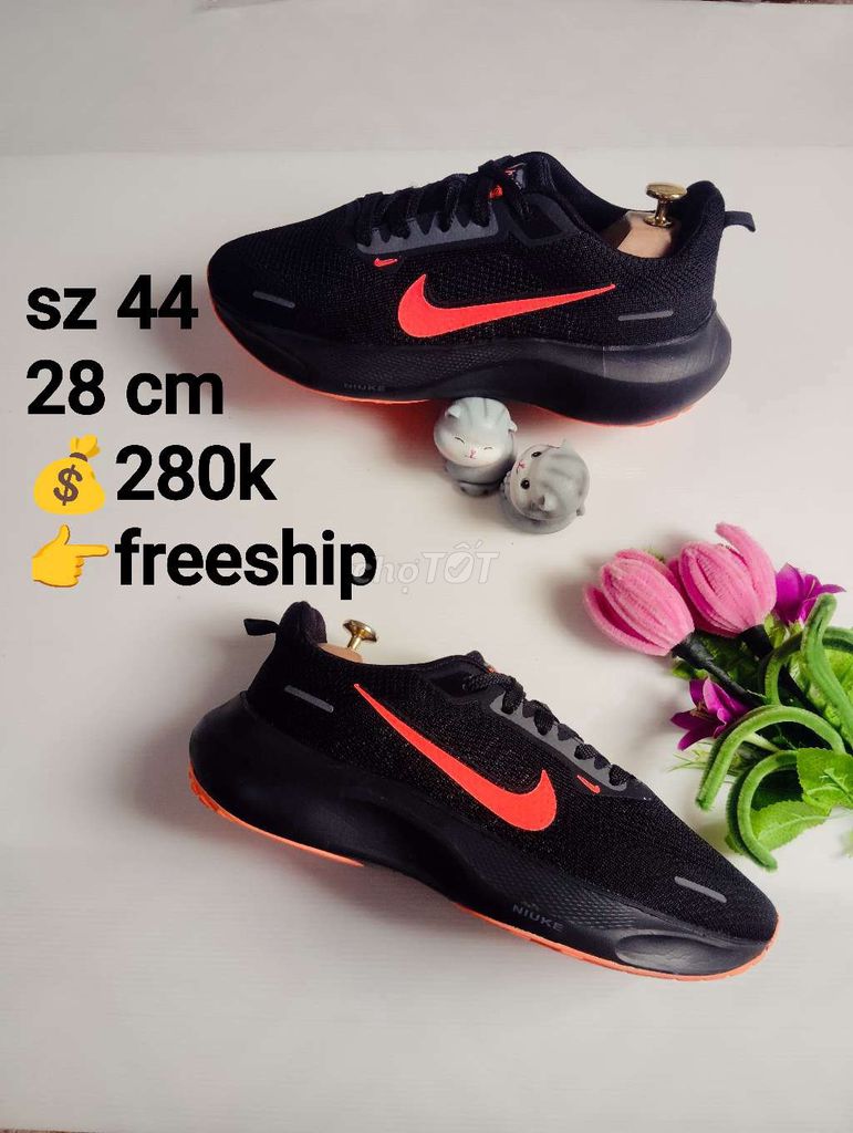 Giày thể thao NIUKE Đen cam size 44. Mua bán Giày dép tại Thị xã Sơn Tây Hà Nội được đăng bởi Duong hình 1