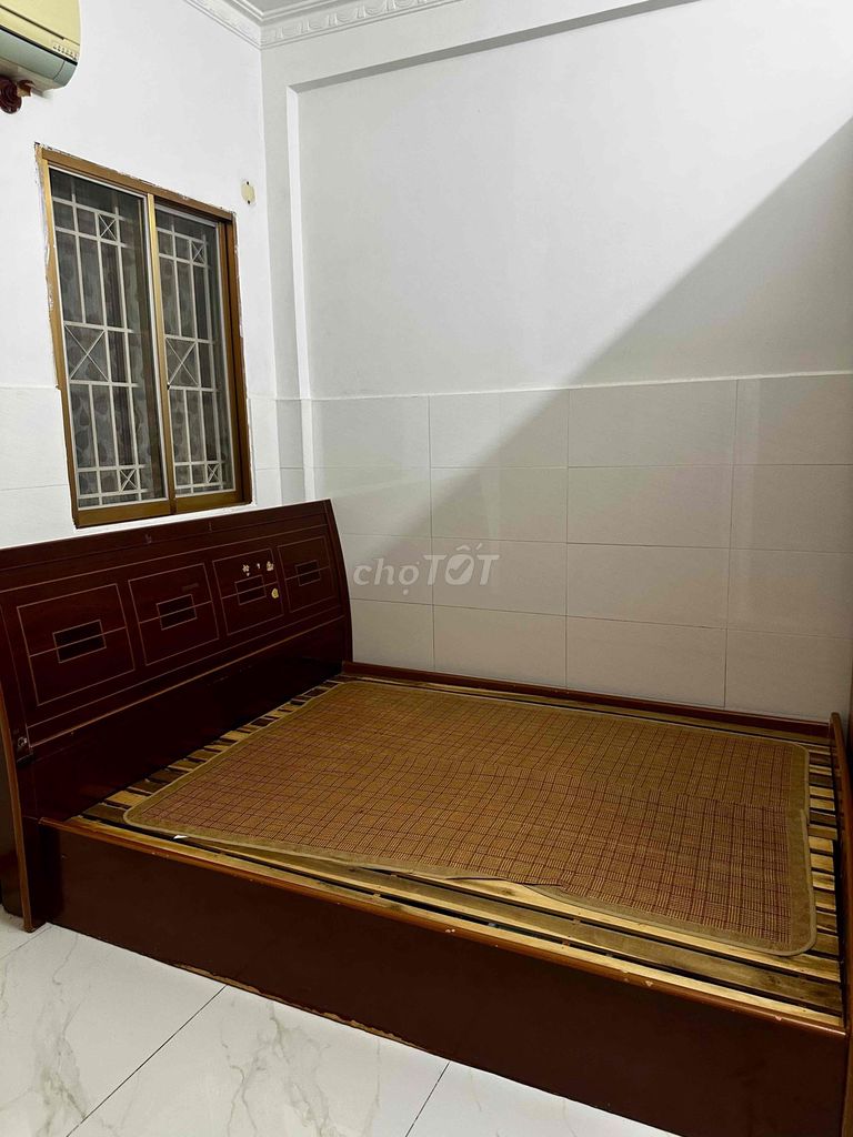 Giường ngủ 1m6x2m. Mua bán Giường, chăn ga gối nệm tại Quận 5 Tp Hồ Chí Minh được đăng bởi Khoa hình 1