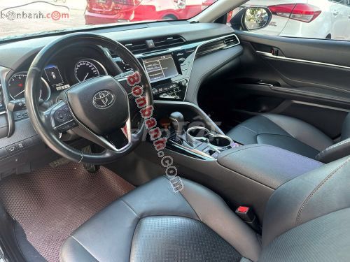 Toyota Camry 2.5Q 2021. Mua bán Ô tô tại Quận Đống Đa Hà Nội được đăng bởi Đông hình 4