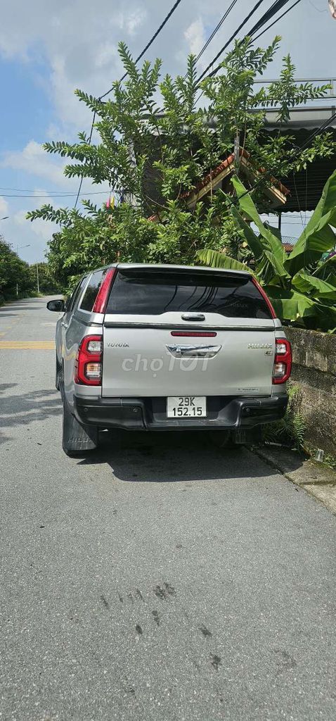 Toyota Hilux 2024 Серебристый 80000 км