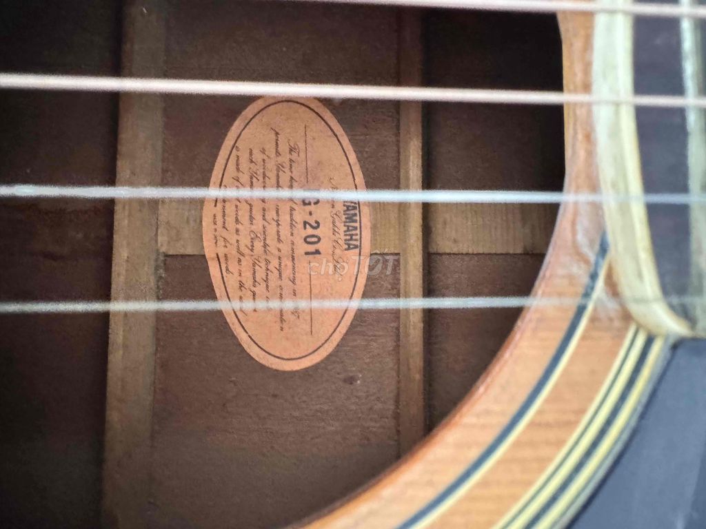Đàn guitar Yamaha FG201 Nâu Đã sử dụng. Mua bán Nhạc cụ tại Quận 7 Tp Hồ Chí Minh được đăng bởi Trần Quang Oánh hình 1
