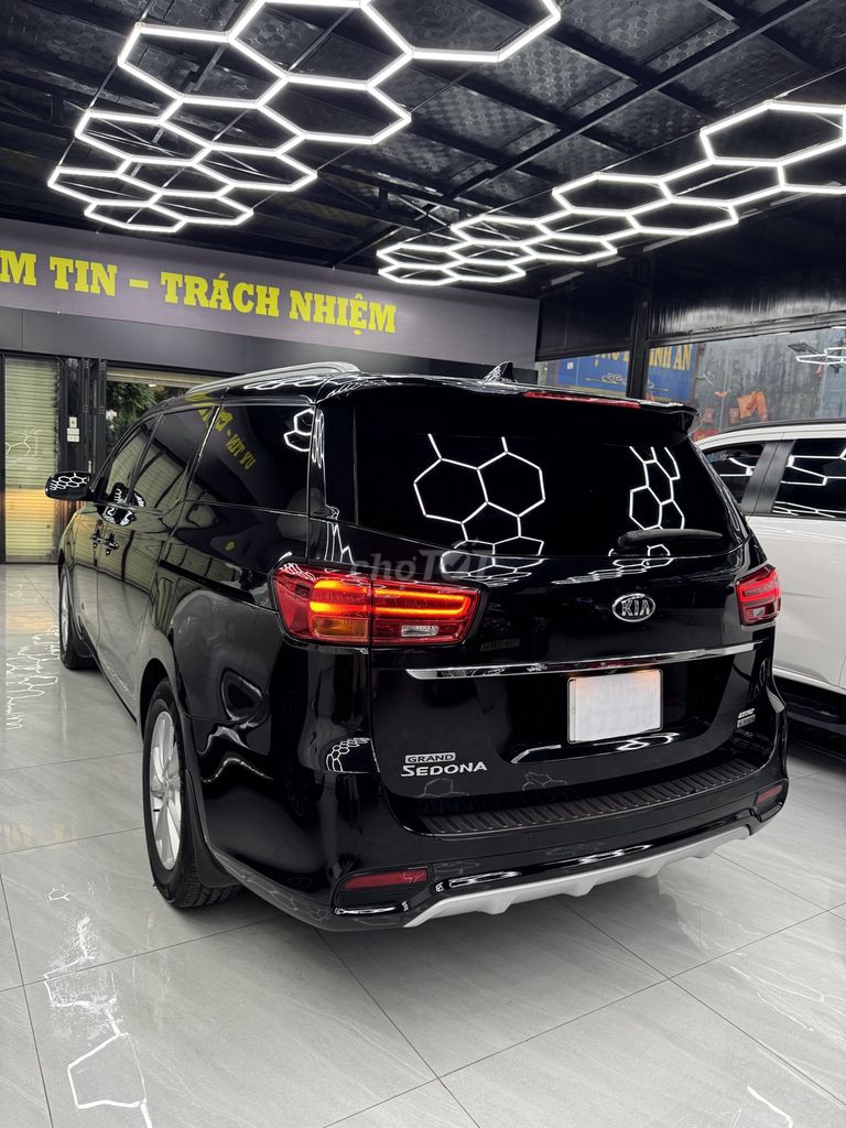 KIA SEDONA SX 2021 MÁY DẦU ĐẸP XUẤT SẮC