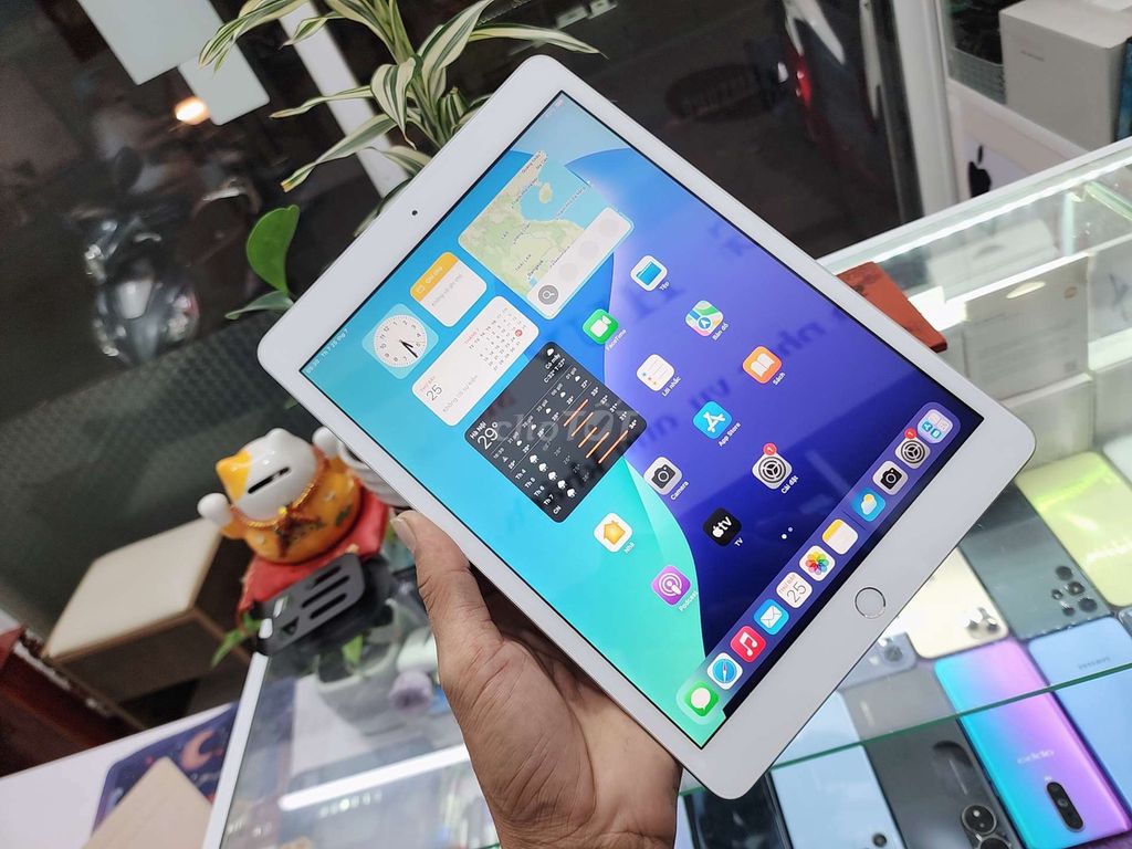 Apple iPad Gen 7 Wifi 32GB zin đẹp (bh 1 tháng). Mua bán Máy tính bảng tại Quận Ninh Kiều Cần Thơ được đăng bởi Huy hình 1