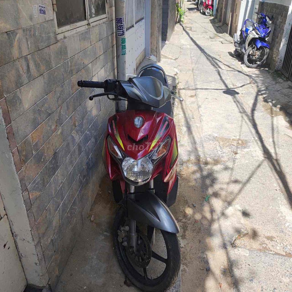 Yamaha Nouvo 2008 красно-черный 2-местный