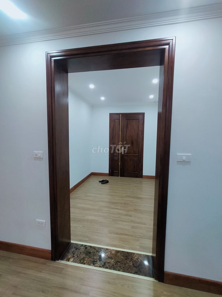 CC cần bán Penhouse tập thể 100 m2, 4 ngủ, số 2A7, Bùi Ngọc Dương