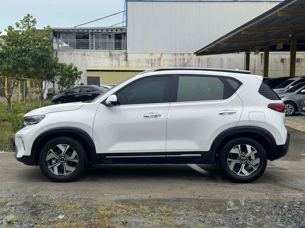 Kia Sonet 2024 1.5 Premium	 - 31000 km. Mua bán Ô tô tại Quận Cái Răng Cần Thơ được đăng bởi Tiết Huỳnh Ngọc Hải hình 3