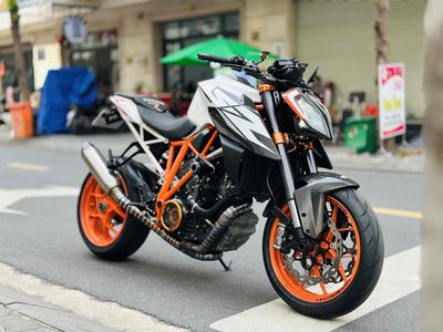 KTM Super Duke 1290R DKLD 2022. Mua bán Xe máy tại Quận Gò Vấp Tp Hồ Chí Minh được đăng bởi Trí Đạt Motor