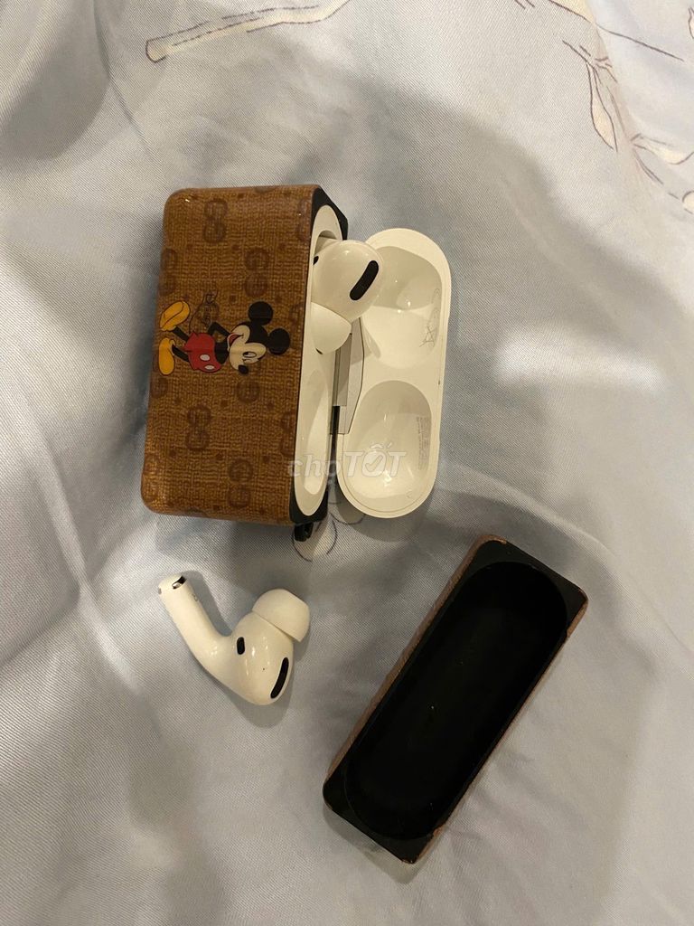 Tai Apple AirPods Pro Xem phim Nghe nhạc ngon lành. Mua bán Tivi, Âm thanh tại Quận Tân Bình Tp Hồ Chí Minh được đăng bởi Nguyễn Dũng hình 1