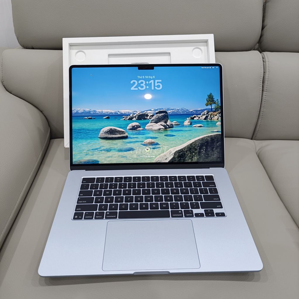 Apple MacBook Air M4 15 inch Sky Blue Openbox. Mua bán Laptop tại Huyện Thanh Trì Hà Nội được đăng bởi Phạm Minh Phương hình 1