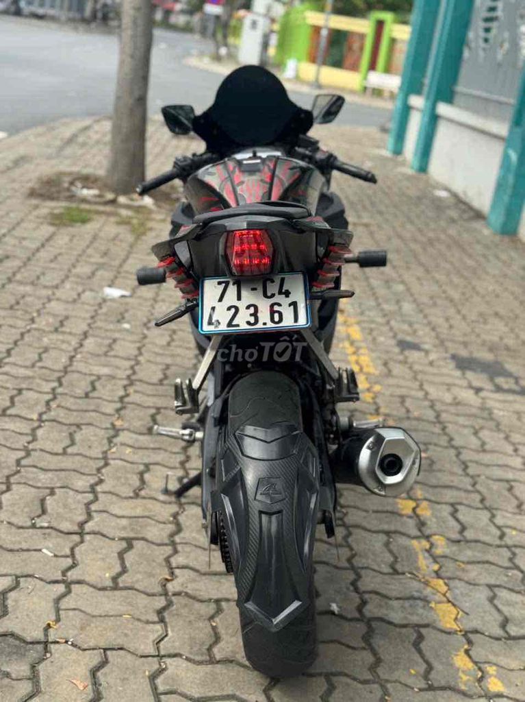 Yamaha R15-V3 150cc,bs71,chính chủ,xe zin êm đẹp. Mua bán Xe máy tại Quận 7 Tp Hồ Chí Minh được đăng bởi Trung Anh hình 8
