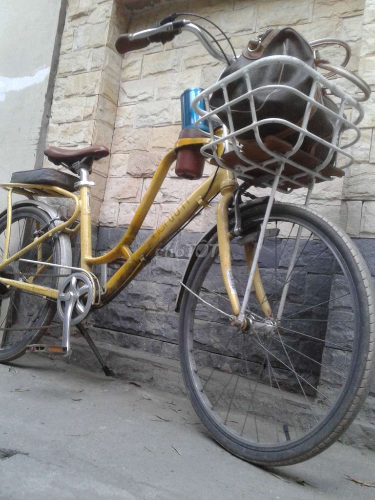 Nhật  GIANT MONTUM nhỏ.24in.1668K đê tốt. Mua bán Xe đạp tại Quận Hai Bà Trưng Hà Nội được đăng bởi nguyen khanh ngoc hình 1