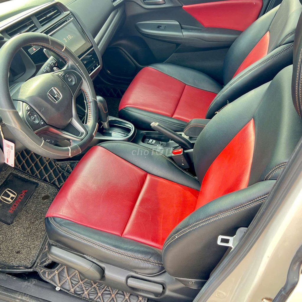 Honda Jazz 2018 RS 38.000 km. Mua bán Ô tô tại Thành phố Thủ Dầu Một Bình Dương được đăng bởi Quốc việt  hình 7