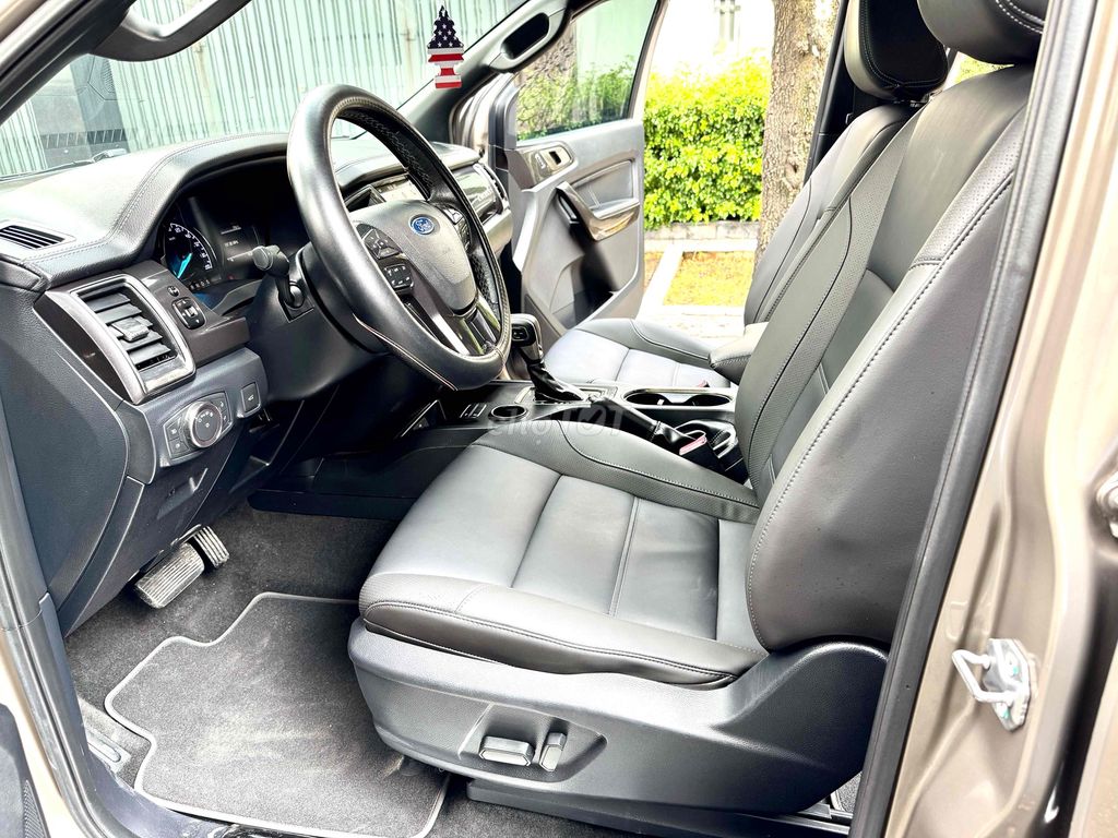 Ford Everest 1/2020 Titanium 4x2 AT - 122000 km. Mua bán Ô tô tại Quận Bình Tân Tp Hồ Chí Minh được đăng bởi A Đại hình 10
