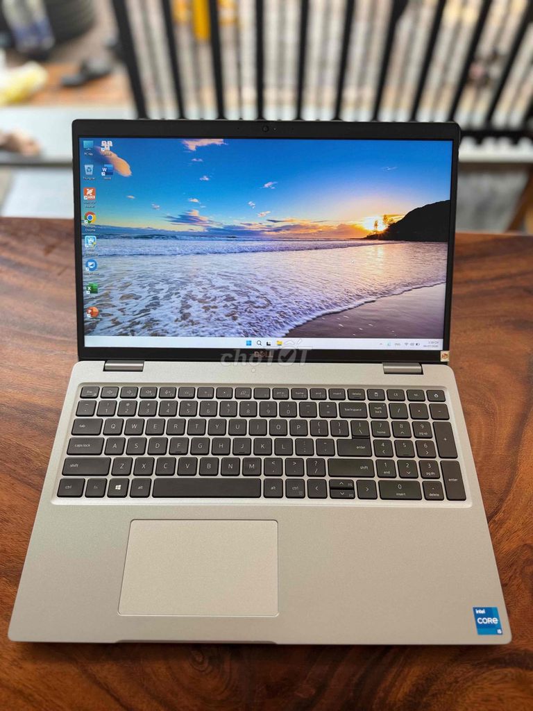 Dell Latitude 5520 i5gen11 16GB/256GB 15.6inch. Mua bán Laptop tại Thành phố Bà Rịa Bà Rịa - Vũng Tàu được đăng bởi Hoàng Anh Tứ hình 1