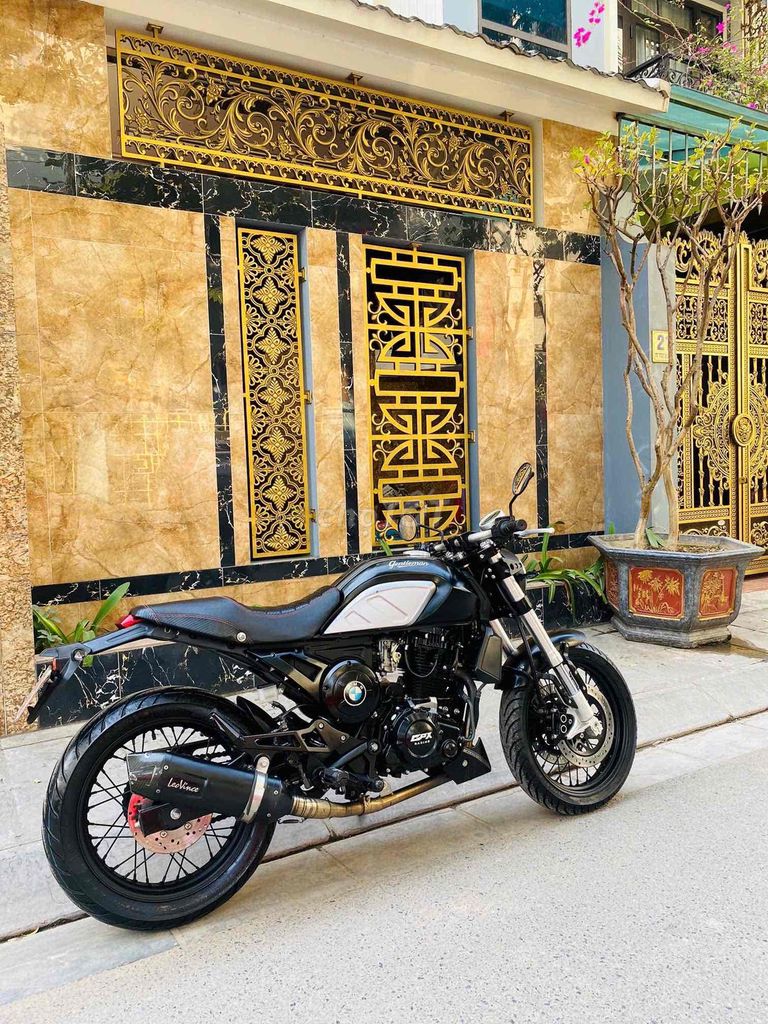 GPX Genteleman 200cc odo 2000 km.bô Leovince. Mua bán Xe máy tại Quận Cầu Giấy Hà Nội được đăng bởi Tong motor xe may hình 3