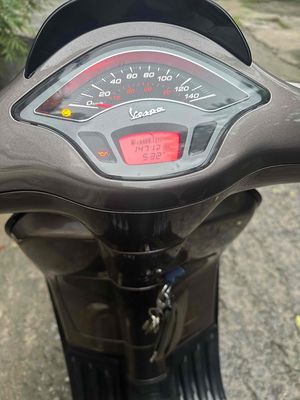 Vespa Sprint 125 ABS – Đèn LED, cuối 2020 – Xe chí. Mua bán Xe máy tại Quận Bình Tân Tp Hồ Chí Minh được đăng bởi Oanh