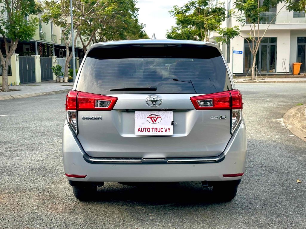 Toyota Innova 2020 2.0E - 69000 km. Mua bán Ô tô tại Thành phố Thủ Dầu Một Bình Dương được đăng bởi Trần Đình Sáng hình 3