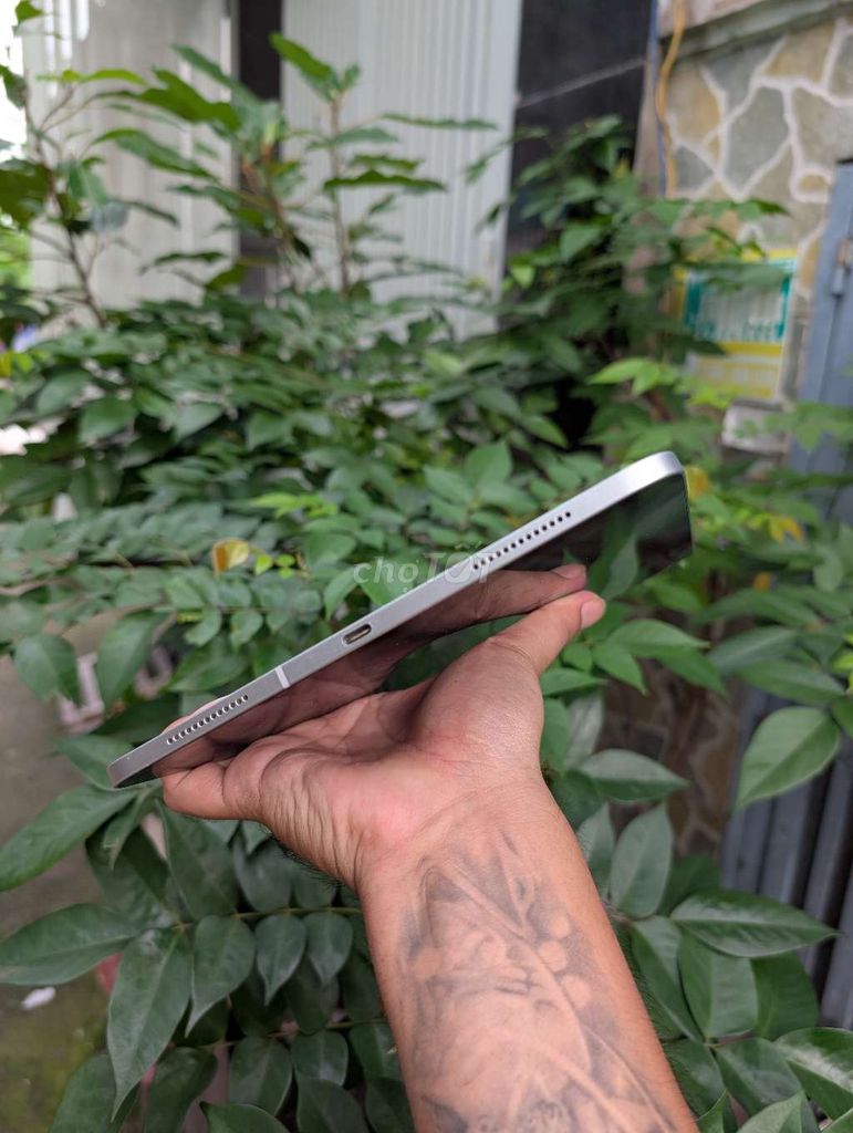 Apple iPad Pro 2020 Wifi + 5G Bạc 128GB 98.5%. Mua bán Máy tính bảng tại Huyện Bình Chánh Tp Hồ Chí Minh được đăng bởi Lâm mobiphone hình 1