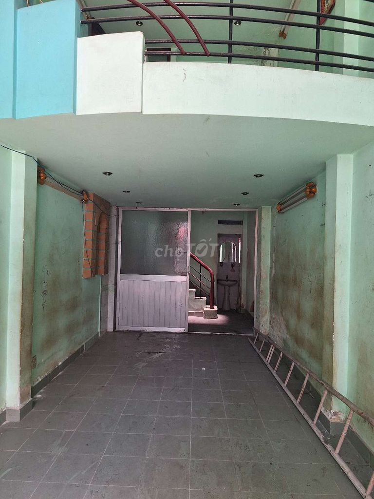 🏠🏠 CHO THUÊ NHÀ MẶT TIỀN ĐƯỜNG CAO ĐẠT, Q5
- DT: 3×12M