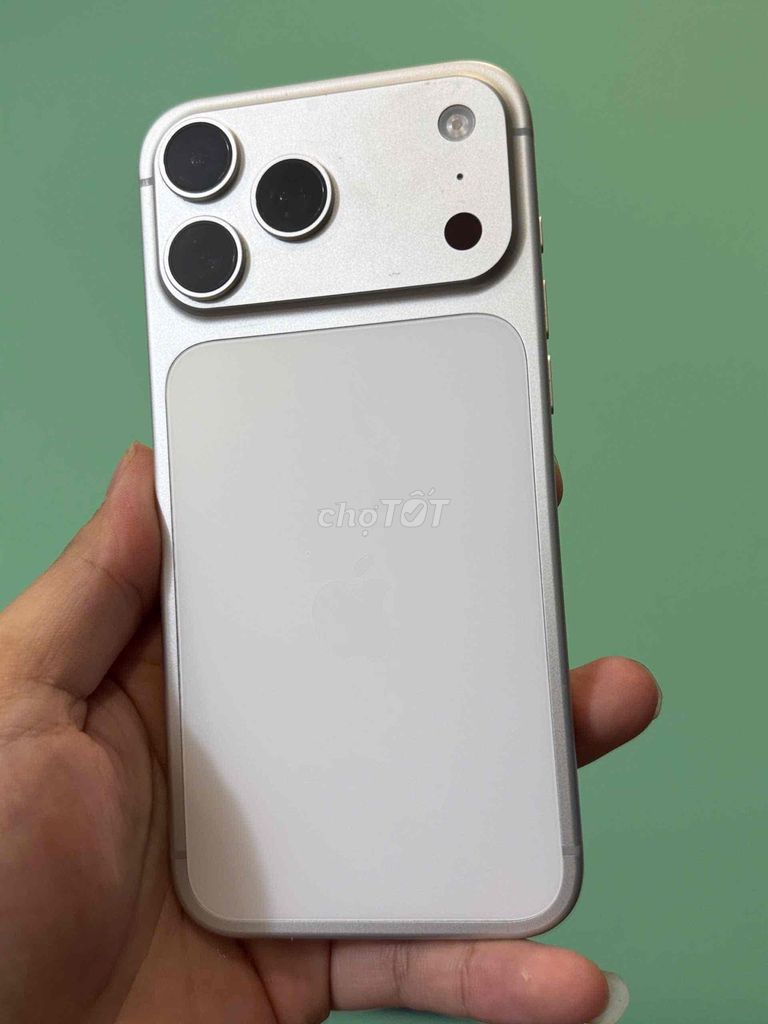 Apple iPhone 17 Pro Max 256GB Trắng. Giá Hssv. Mua bán Điện thoại tại Quận Đống Đa Hà Nội được đăng bởi Bùi Hiếu  H iStore hình 1