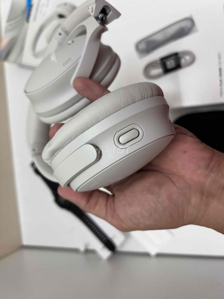 Tai nghe Bose QuietComfort SC Trắng. Mua bán Tivi, Âm thanh tại Quận 6 Tp Hồ Chí Minh được đăng bởi Đinh Trọng Hòa hình 1
