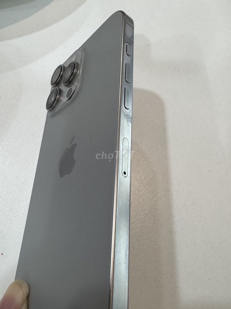 Apple iPhone 15 Pro Max 256GB Xám. Mua bán Điện thoại tại Quận 3 Tp Hồ Chí Minh được đăng bởi Hội Đồ Điện Tử hình 1