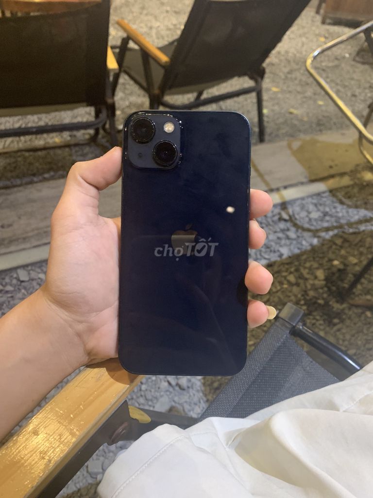 Apple iPhone 13 128GB Đen. Mua bán Điện thoại tại Quận Tân Bình Tp Hồ Chí Minh được đăng bởi Khanh Hoang hình 1
