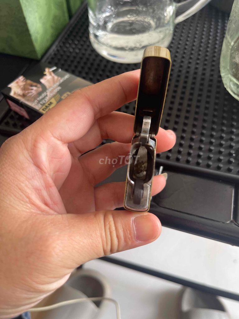 Bật lửa Zippo Đồng Vàng Mỹ. Mua bán Đồ sưu tầm, đồ cổ tại Thành phố Buôn Ma Thuột Đắk Lắk được đăng bởi ĐÔ ANH  hình 1