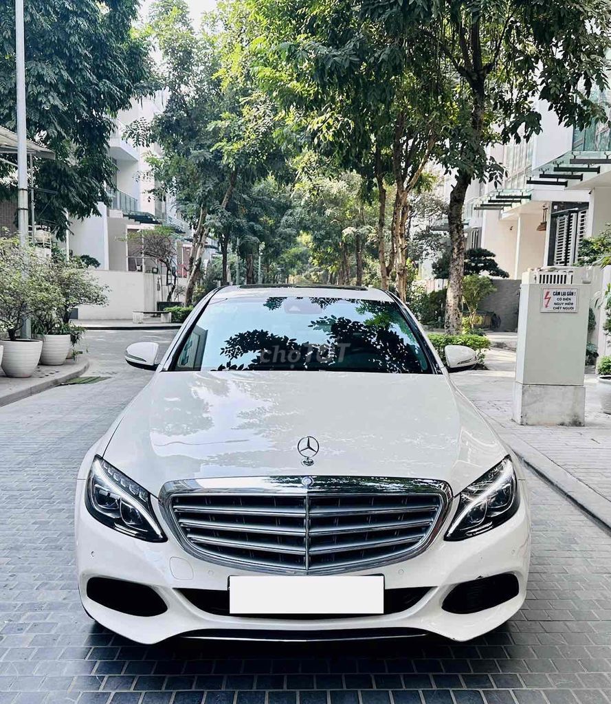 C250 Exclusive trắng / đen 2015