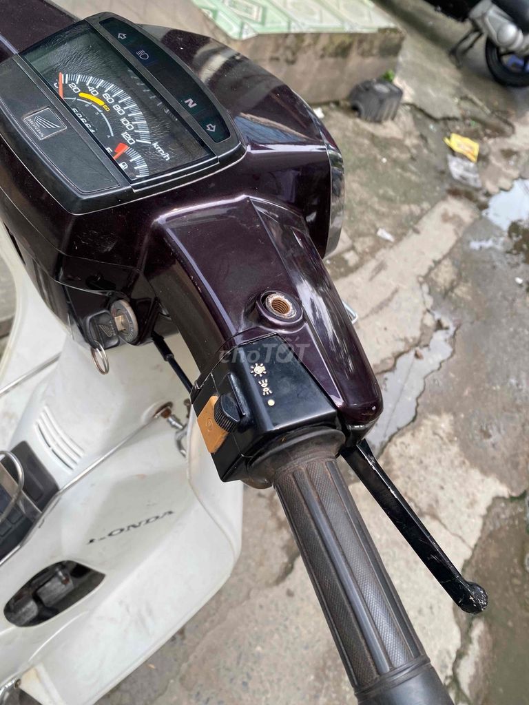 Honda Super Dream 2009 xe 9 chủ máy chưa bung. Mua bán Xe máy tại Thành phố Thủ Đức Tp Hồ Chí Minh được đăng bởi Lưu Đại Vỹ hình 6