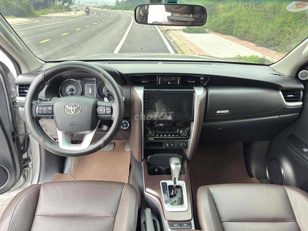 Toyota Fortuner 2017 2.7V 4x2 - 50 km. Mua bán Ô tô tại Quận 12 Tp Hồ Chí Minh được đăng bởi Nguyen van nhut hình 10
