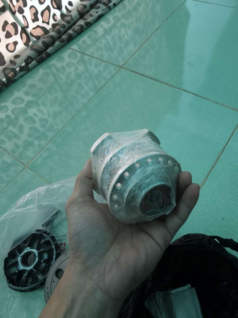 Hết tiền cần bán ít đồ like new 99.99%. Mua bán Phụ tùng xe tại Thành phố Thủ Dầu Một Bình Dương được đăng bởi Phùng Thùy Ánh hình 2