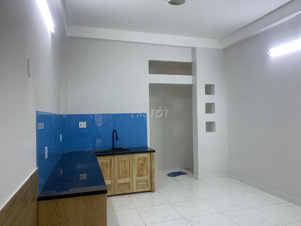 Tân Bình, 60m2, 3 Tầng BTCT, 3PN 4WC ST, Sát Mặt tiền, Vuông A4.