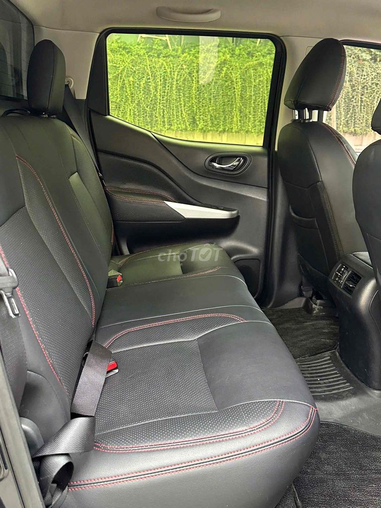 Nissan Navara 2.5 EL sx 2018 màu đen xe đẹp. Mua bán Ô tô tại Quận Cầu Giấy Hà Nội được đăng bởi Cao Quý hình 16