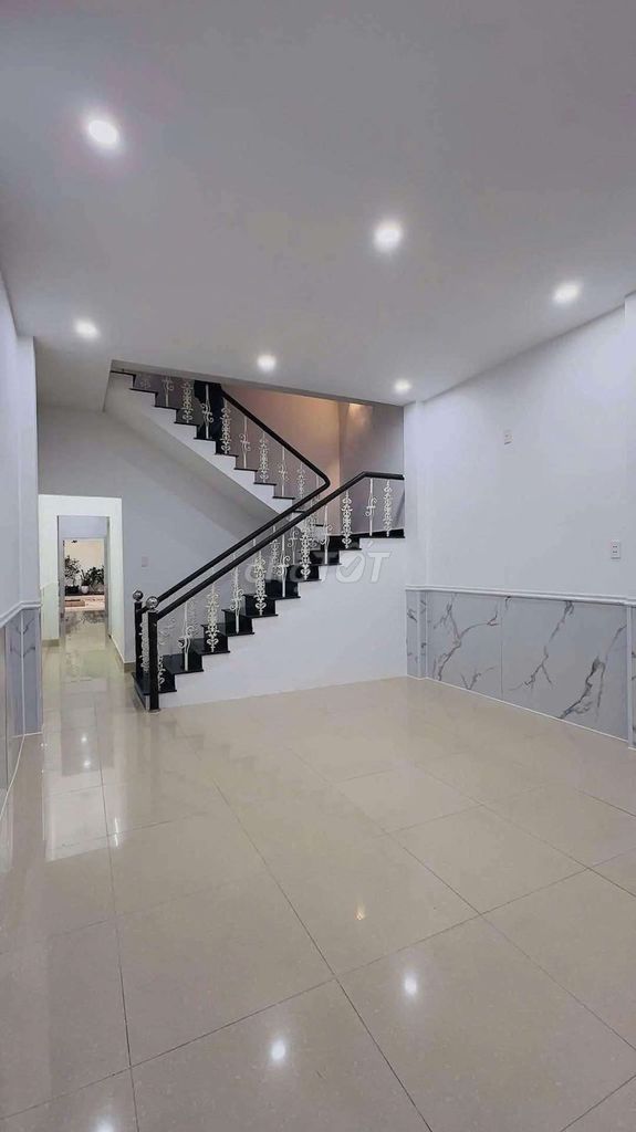 Аренда · 3 комн. · 100 м² · Quận Hải Châu, ул. Đường Hoàng Diệu