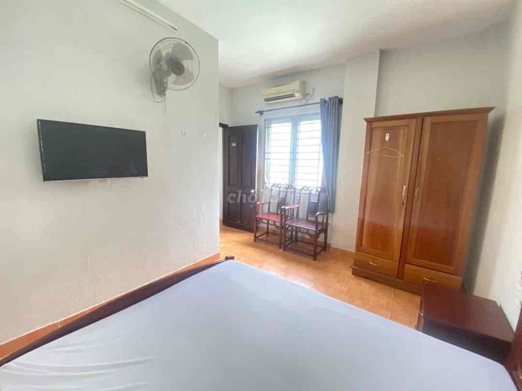 Giảm Mạnh cho thuê Phòng ban công full nội thất