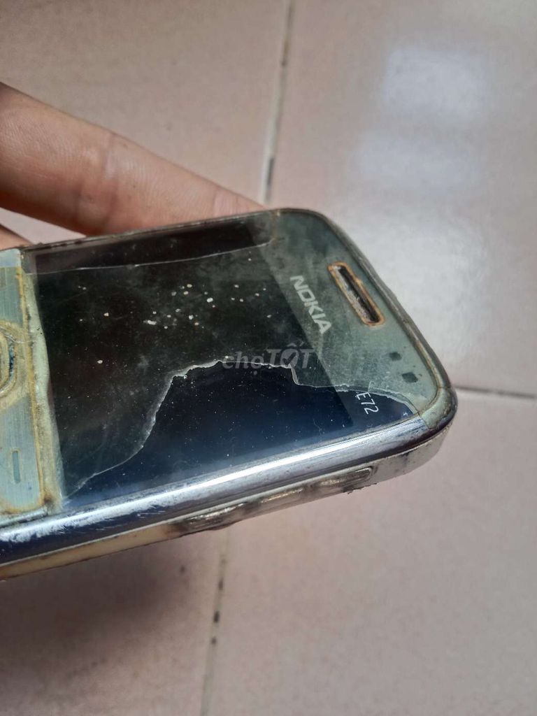 Điện thoại E72 ( đồ cổ ). Mua bán Điện thoại tại Quận 8 Tp Hồ Chí Minh được đăng bởi nguyễn văn pháp hình 5