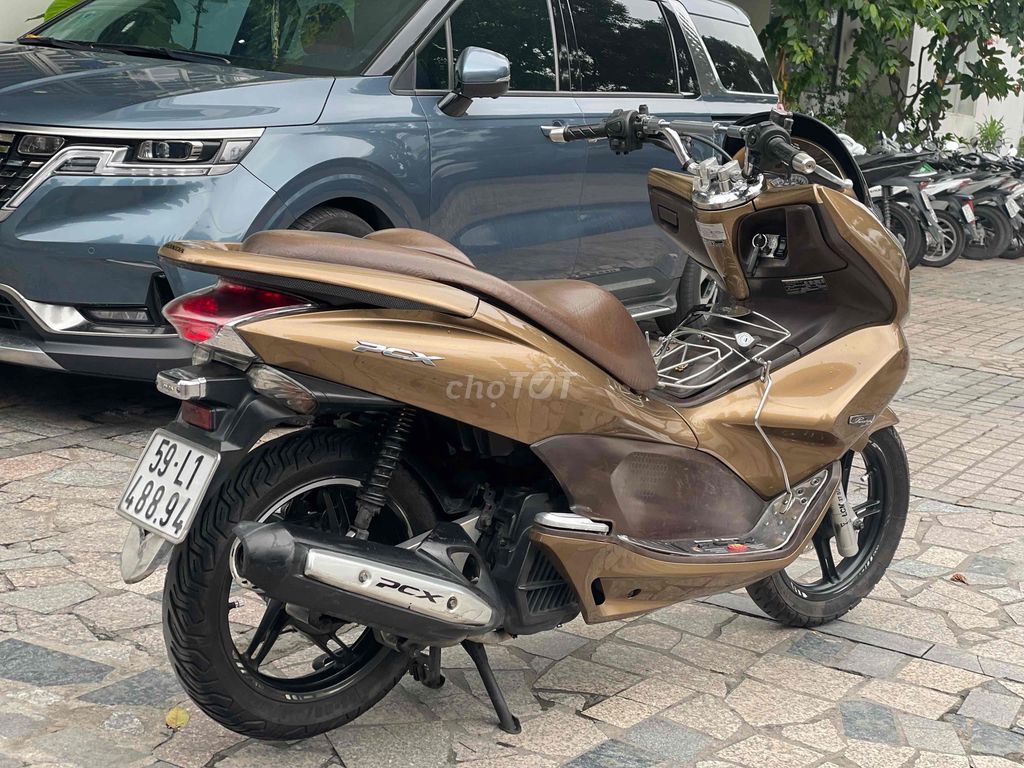 Honda PCX 2012 Chính chủ trả trc 12tr nhận xe. Mua bán Xe máy tại Quận 7 Tp Hồ Chí Minh được đăng bởi Dương Đạt hình 4