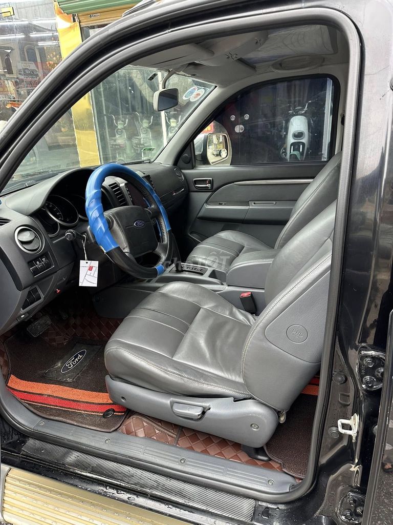 Ford Everest 2.5AT 2016 đen 83.000 km. Mua bán Ô tô tại Quận Gò Vấp Tp Hồ Chí Minh được đăng bởi Quang hình 9