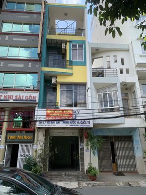 Аренда · 5 комн. · 64 м² · Quận 10, ул. Hẻm 283 Cách Mạng Tháng 8