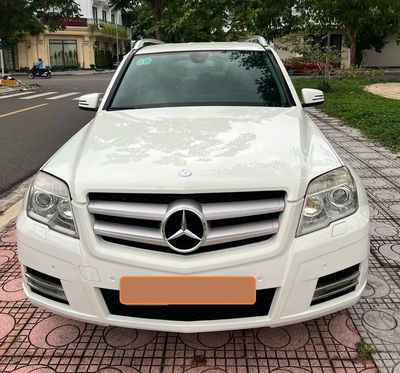 Mercedes GLK300 2010 Trắng 93000 km. Mua bán Ô tô tại Quận Gò Vấp Tp Hồ Chí Minh được đăng bởi Quang