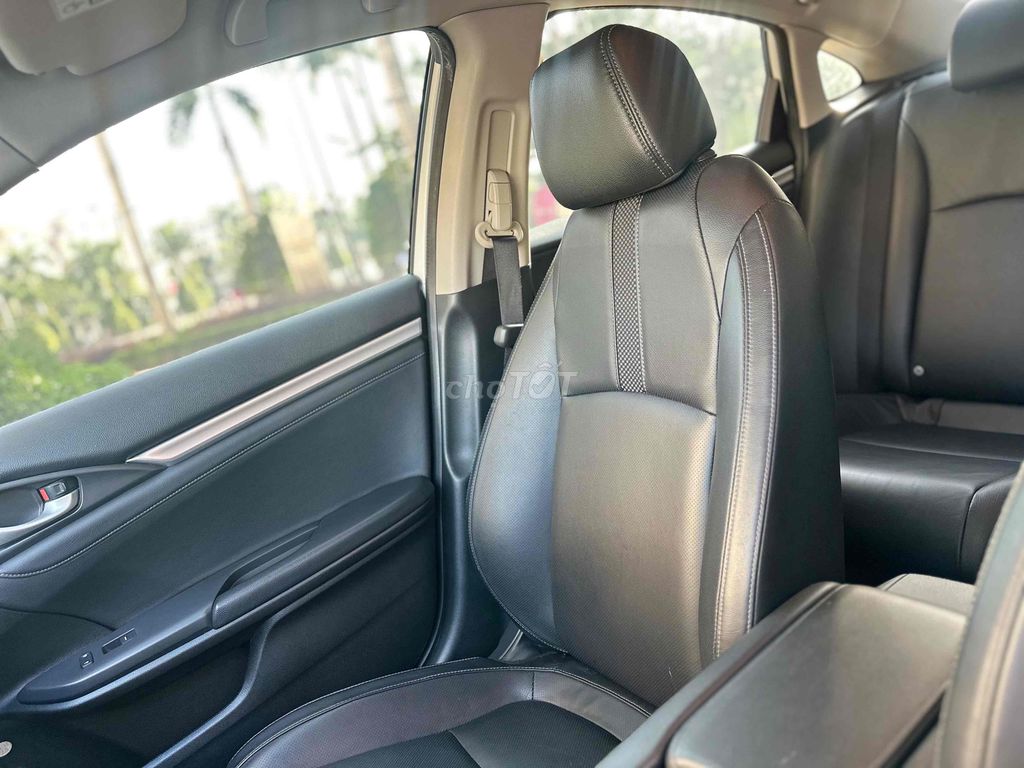 Honda Civic 2019 - 58000 km. Mua bán Ô tô tại Quận Gò Vấp Tp Hồ Chí Minh được đăng bởi nguyễn quốc trinh hình 11