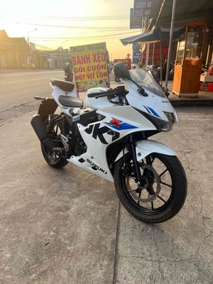 Suzuki GSX 2019 ABS màu Trắng. Mua bán Xe máy tại Huyện Trảng Bom Đồng Nai được đăng bởi cửa hàng xe máy Trần Sơn 