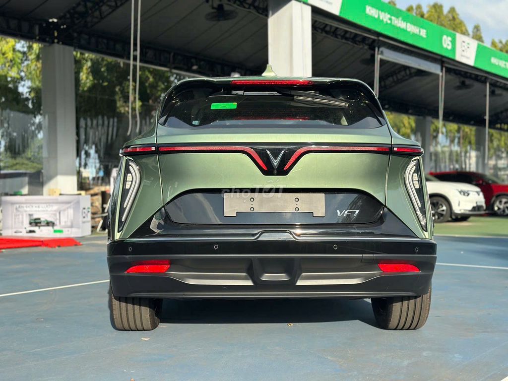 VINFAST VF7 ƯU ĐÃI GIẢM GIÁ, LÃI SUẤT VAY 4.8%/NĂM. Mua bán Ô tô tại Quận Tân Bình Tp Hồ Chí Minh được đăng bởi Chí Nhân VinFast hình 6