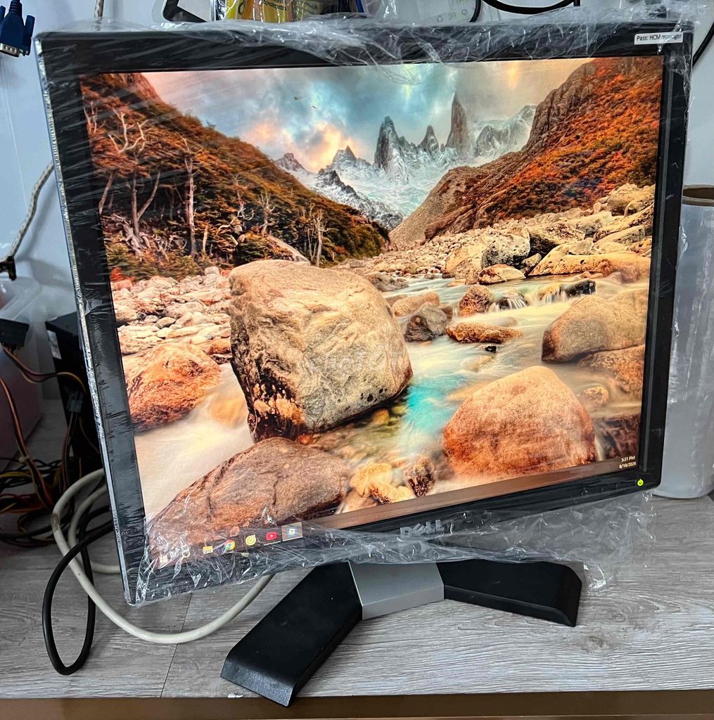 Dell 17 inch Sáng đẹp không lỗi. Mua bán Phụ kiện (Màn hình, Chuột...) tại Thành phố Cà Mau Cà Mau được đăng bởi UYVU PC hình 1